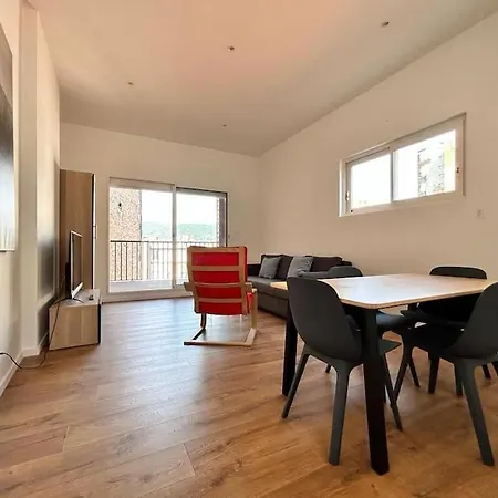 Maison Hyper Centre Maxi 24pers Tour D'auvergne *