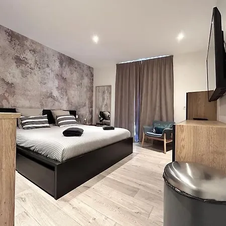 Maison Hyper Centre Maxi 24pers Tour D'auvergne Apartament